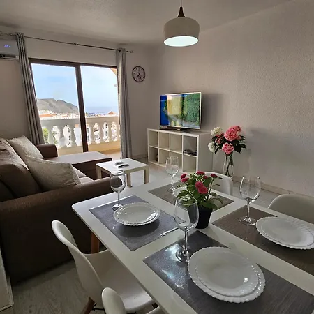 Cristianos Heated Pool Sea View Ac لوس كريستيانوس
