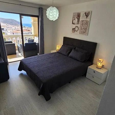 Cristianos Heated Pool Sea View Ac لوس كريستيانوس