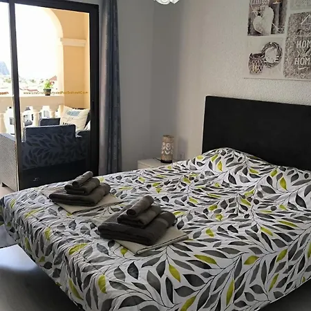 Cristianos Heated Pool Sea View Ac لوس كريستيانوس