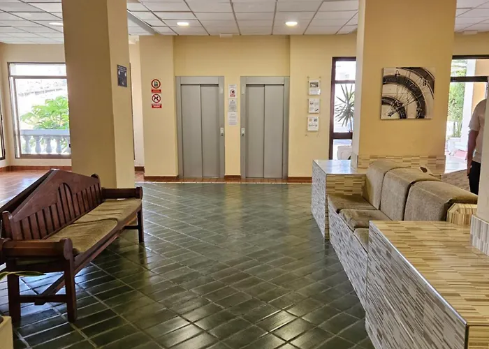 דירה Cristianos Heated Pool Sea View Ac לוס כריסטיאנוס